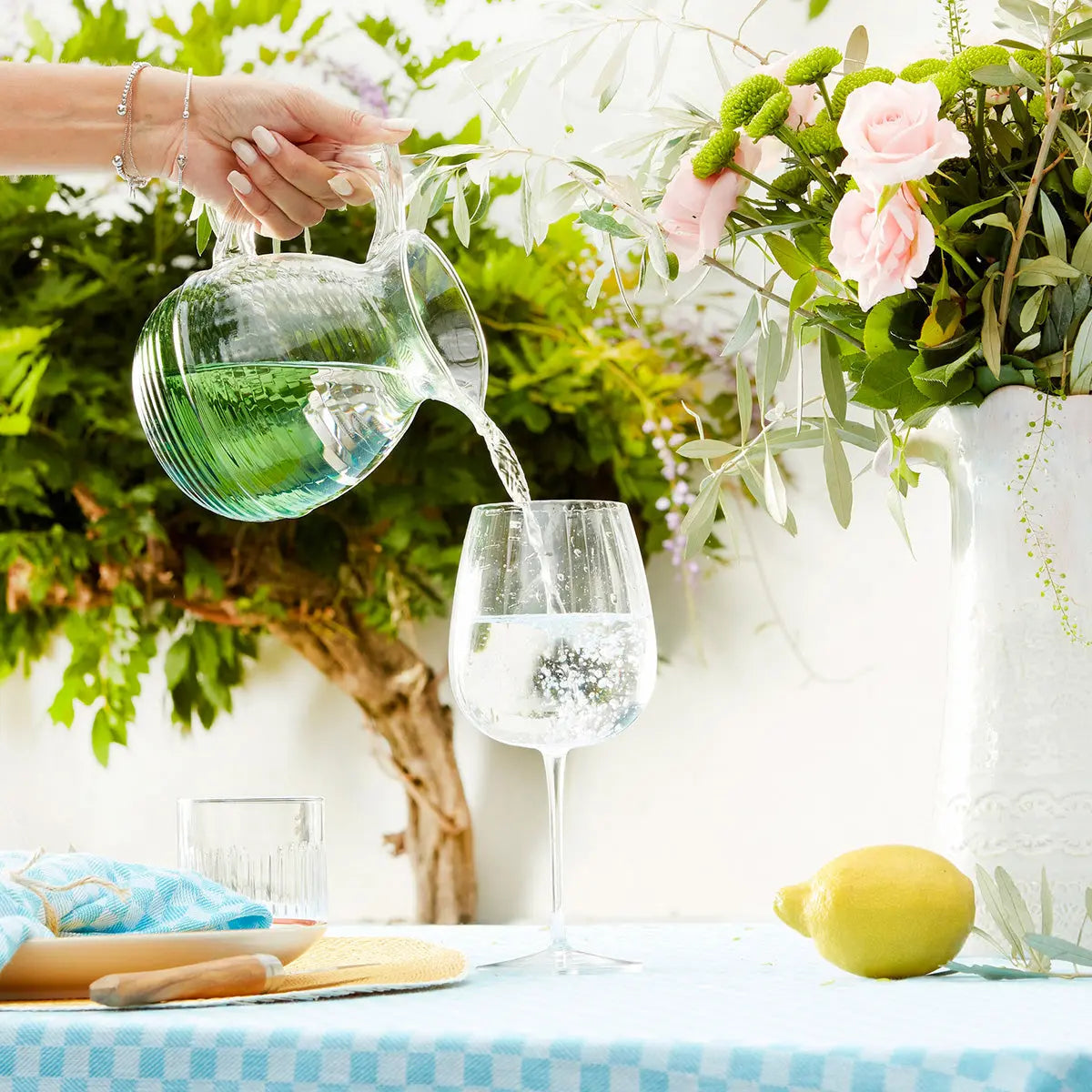 Comment sécher une carafe à décanter : un geste simple pour une dégustation parfaite | La Carafe