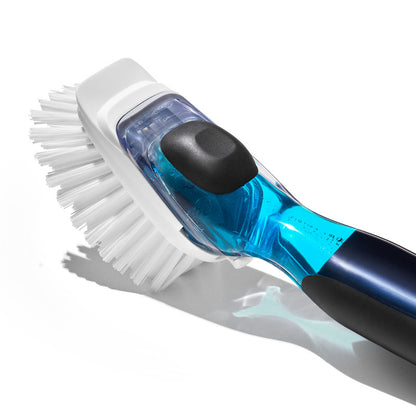 Brosse à Vaisselle Distributrice de Savon OXO – Pratique et Ergonomique